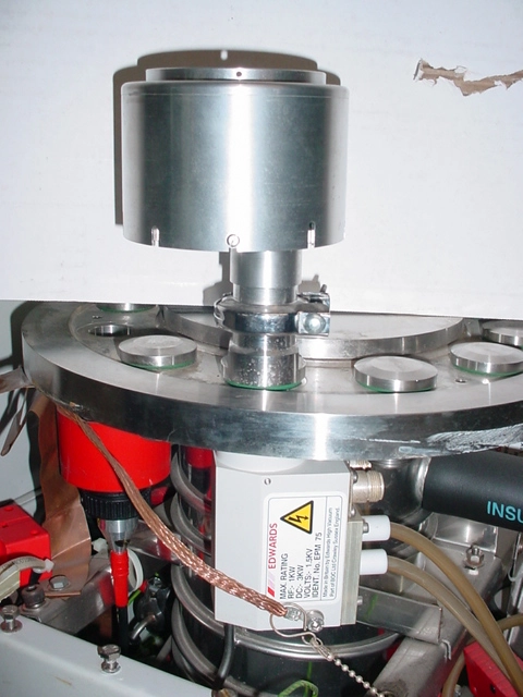 Edwards EPM75 planar magnetron sputtering source, E093-03-000,&nbsp; uses 1 kW DC or 1.5 kW DC. Mounts on 25 mm or 1" baseplate feed through hole.Newly Arrived