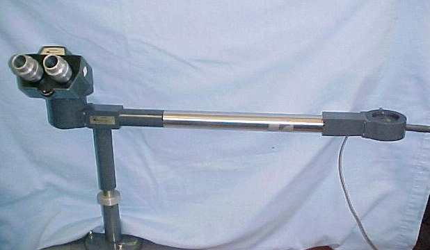 American Optical dual viewing attachment for a MicroStar microscope