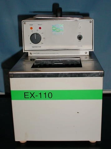 Neslab EX-110 water bath, 100&deg;C, analog control, 800 watts. 120/60/1 1.3 gal.
