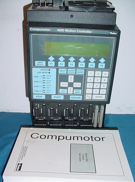 Compumotor 4000 control, IEEE 488, with external display. Note display powers up but no data on the screen. Push buttons make beeps