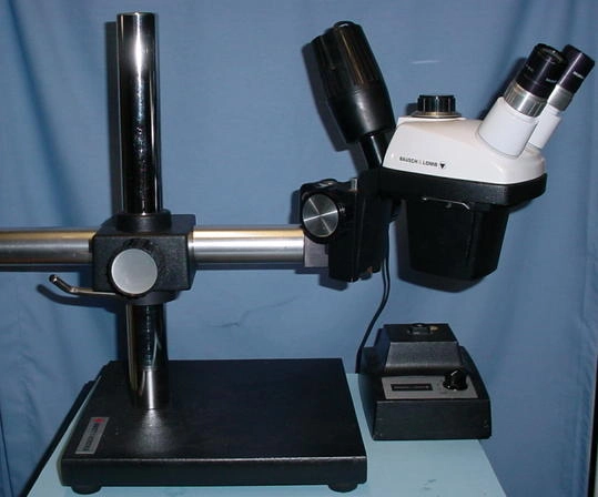 BandL StereoZoom 4, w/S stand, E arm, 10 x eyepieces, Nicholas illuminator SVB-73 31-26-40-73