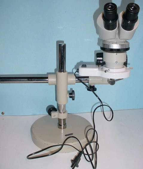 Nikon SMZ-2,&nbsp; .8 to 4 x magnification, 45&deg; inclination with 10 x eyepieces, boom stand and illuminator