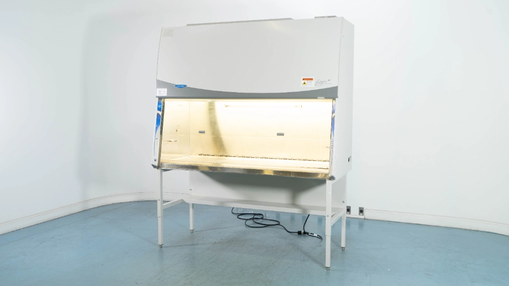 Labconco Logic+ Purifier 6' BioSafety Cabinet | LabX.com