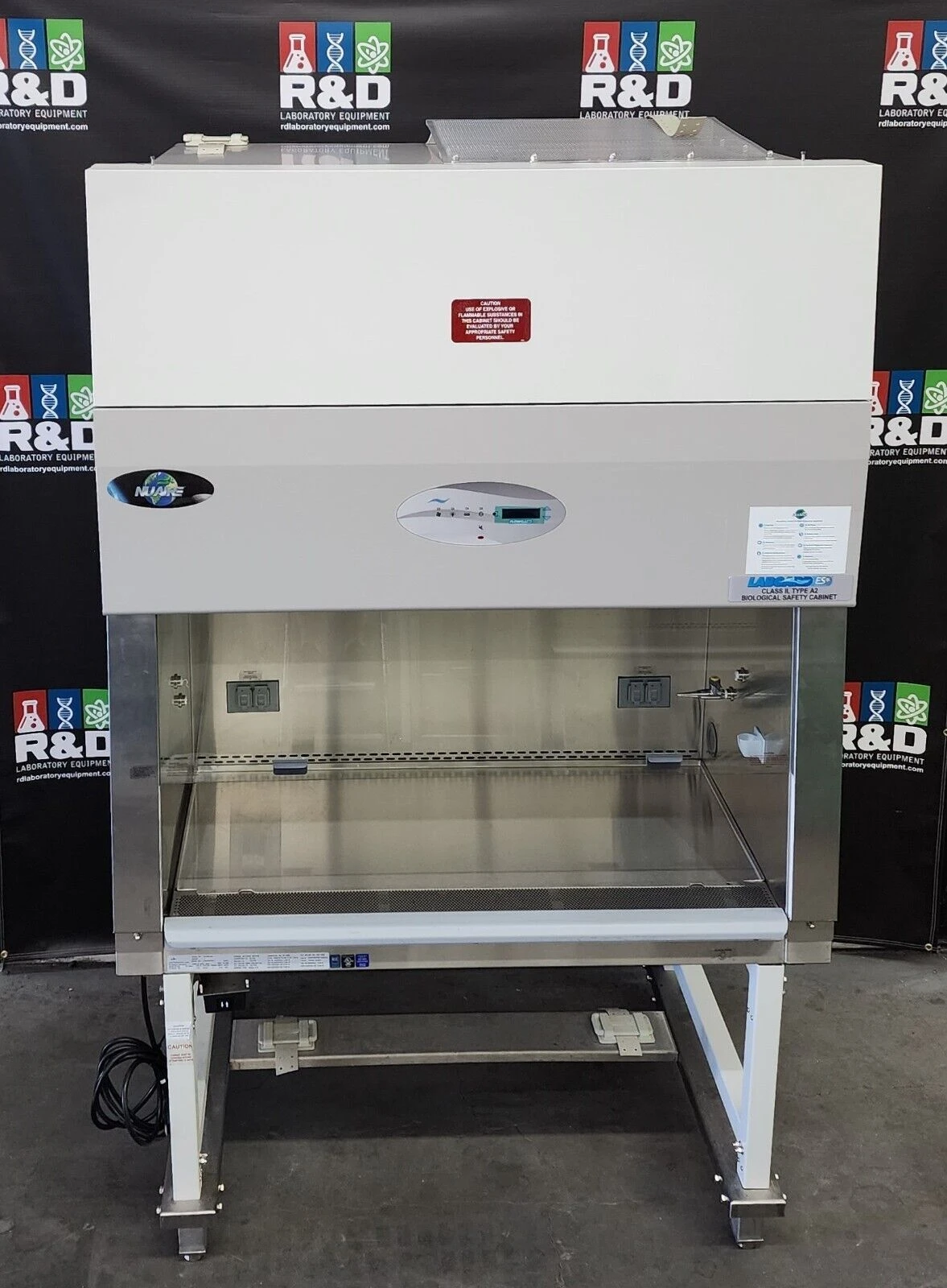 Nuaire 4ft NU-543-400 A2 Biosafety Cabinet w/Hydraulic Stand, No UV - TESTED