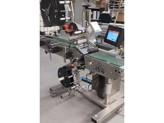 CVC 220 Top-Botton Labeler