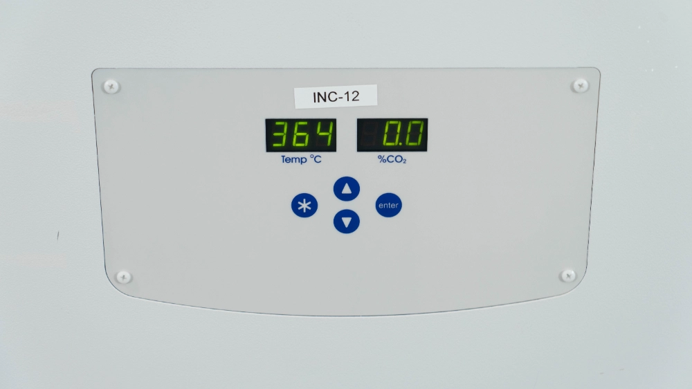 New Brunswick Scientific Galaxy 170S CO2 Incubator