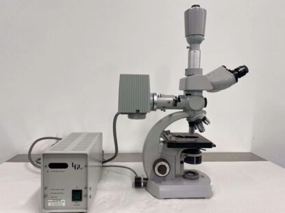 Zeiss Trinocular Fluorescence Standard 16 Microscope