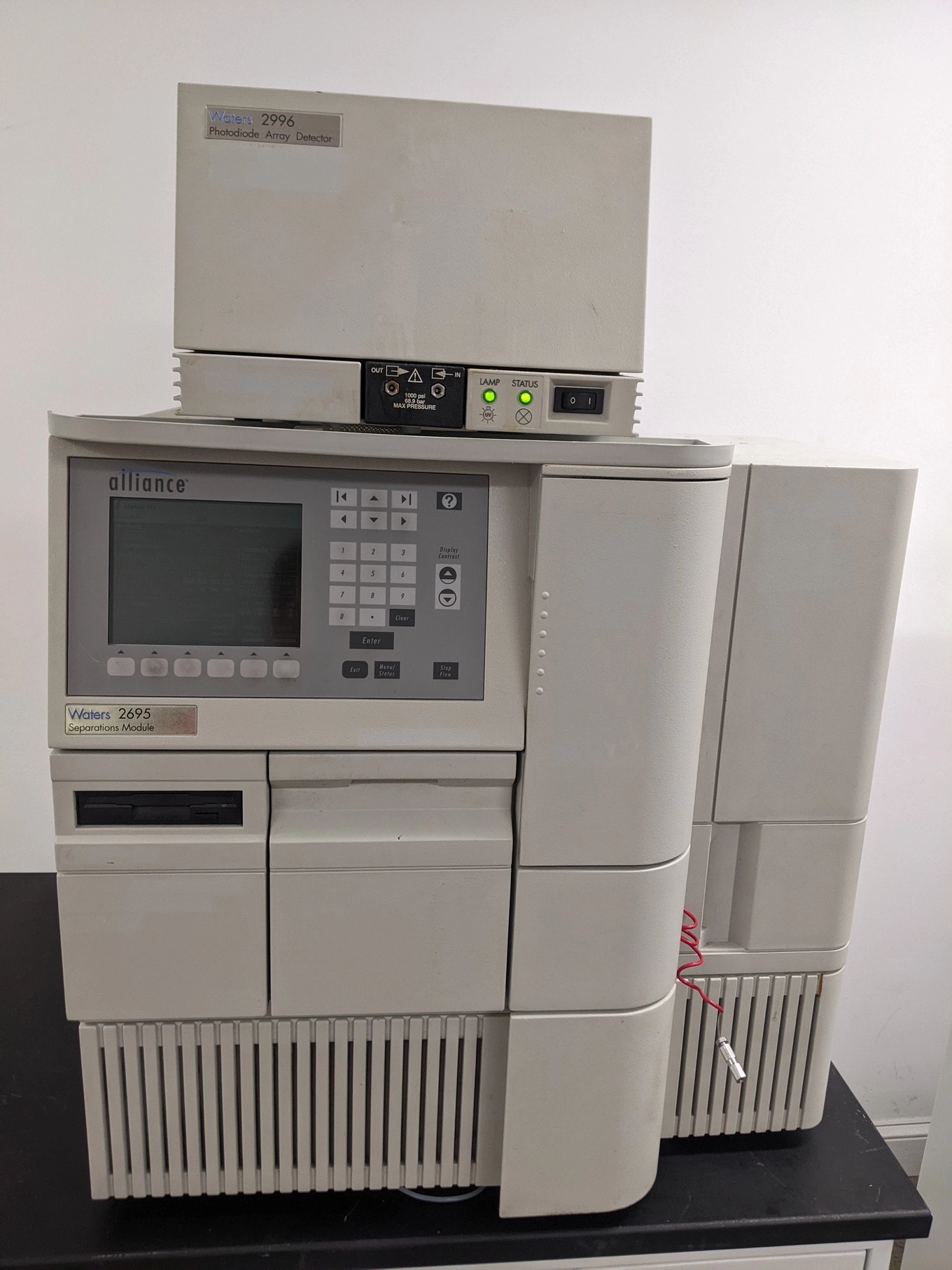 Waters  2695 HPLC with Column Oven and Sample Chiller, 2996 PDA, Tested, Working