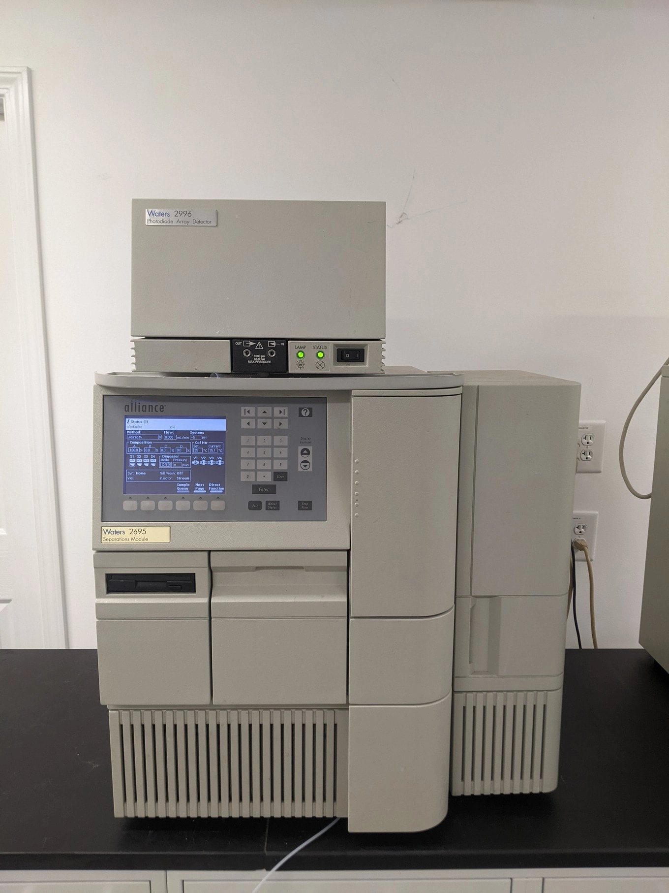 Waters  2695 HPLC with Column Oven, 2996 PDA, Tested, Working