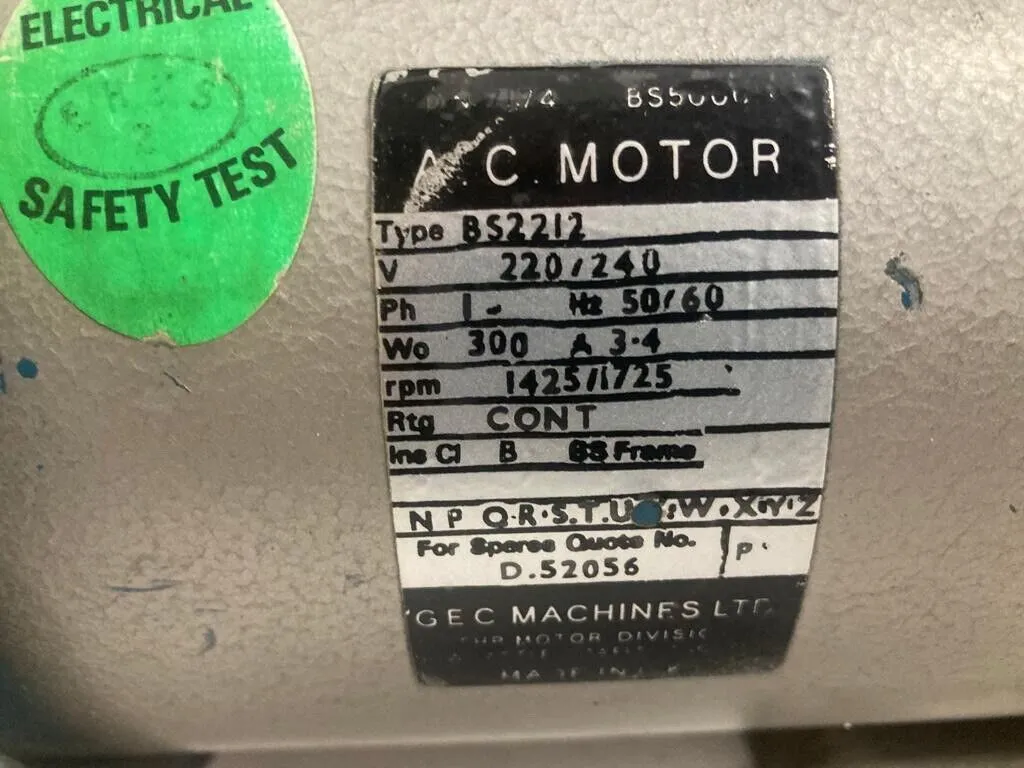 Edwards RV5 Dual Stage Rotary Vane Vacuum Pump. | LabX.com