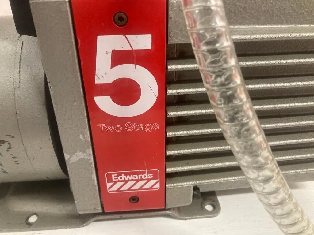 Edwards RV5 Dual Stage Rotary Vane Vacuum Pump. | LabX.com
