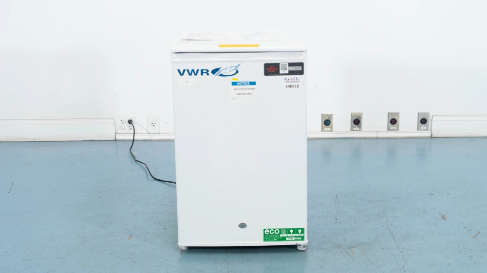 VWR HCUCFS-0404 Under Counter Refrigerator