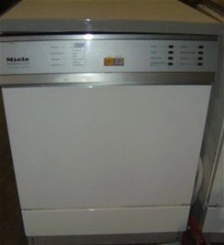 Miele G7731 Disinfector Sterilizer Cleaner