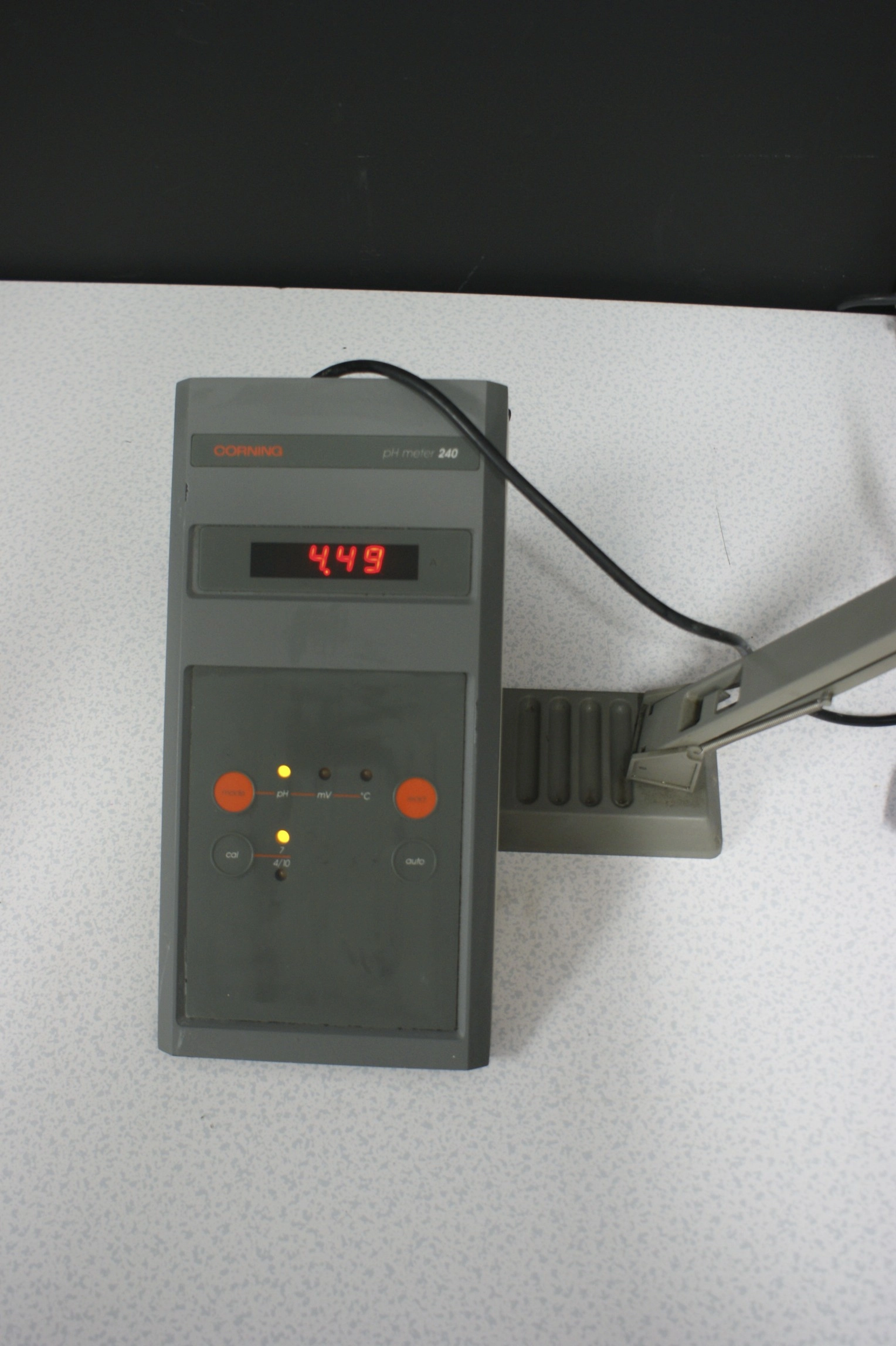 Corning pH Meter 420 Corning 420 pH meter used nice