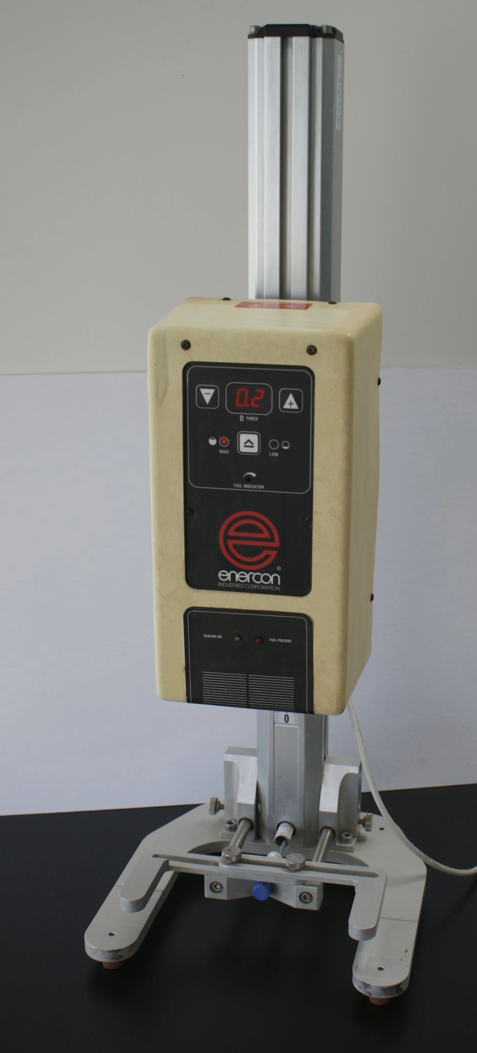 Enercon Auto Jr Induction Sealer Enercon Induction Sealer Enercon Model LM395 Induction Sealer used looks nice