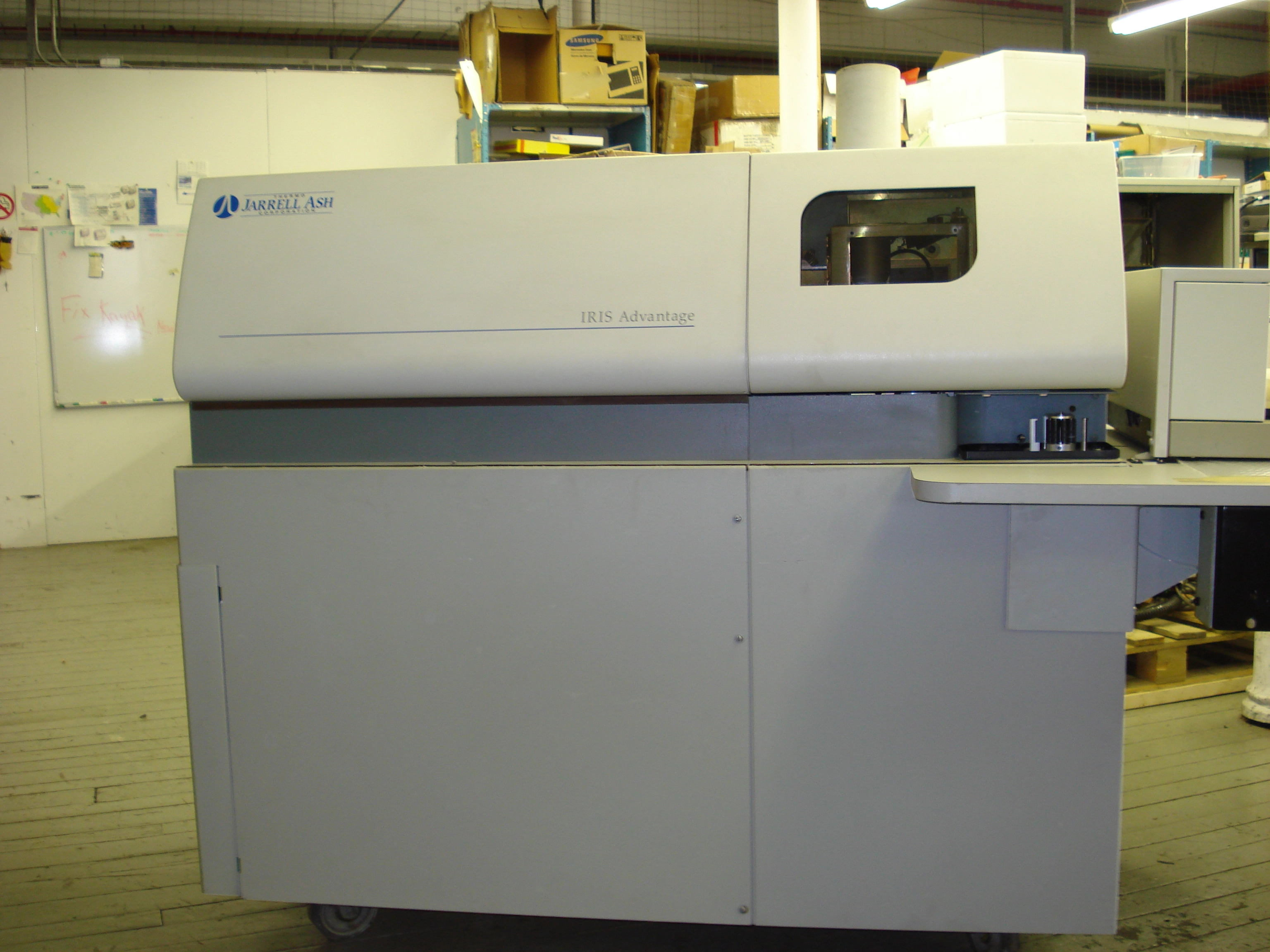 Thermo Jarrell Ash IRIS Advantage Inductively Coupled Plasma Optical Emission Spectrometer WITH THERMO JARRELL ASH AUTOSAMPLE