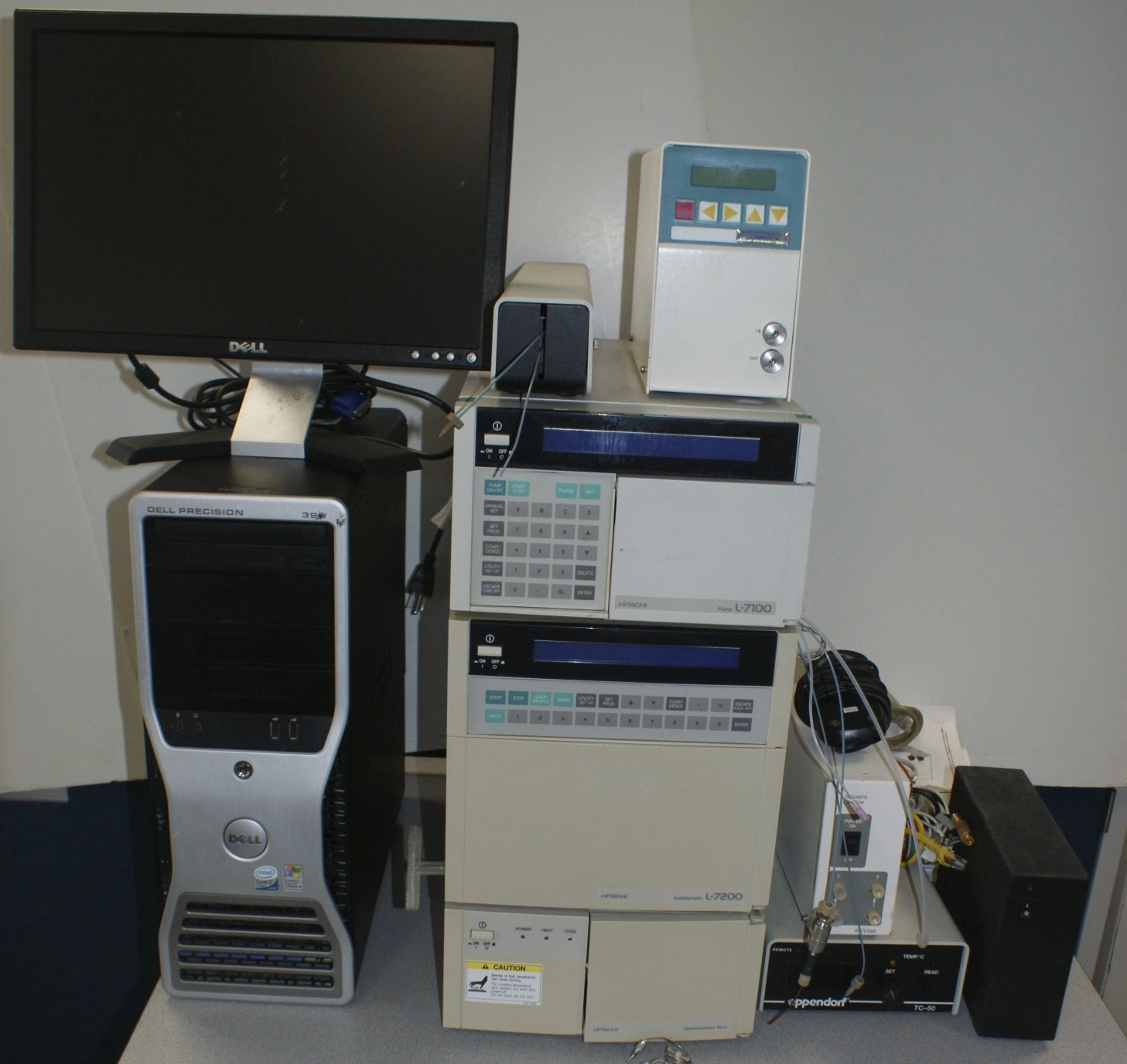 Hitachi HPLC system Hitachi 7000 series Hitachi GPC System with a Hitachi L1000 HPLC Pump pump, Hitachi L7200 Autosampler wit