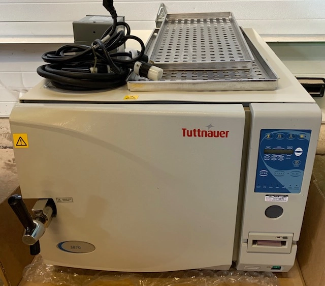 Tuttnauer 3870E Tuttnauer 3870EA autoclave TUTTENHAUER AUTOCLAVE used looks great