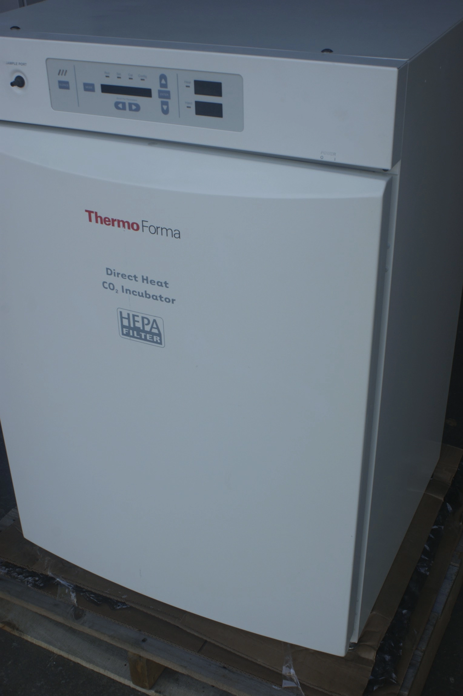 Thermo Forma 310 Thermo 310 Thermo Forma Direct Heat CO2 Incubator Model 310 used