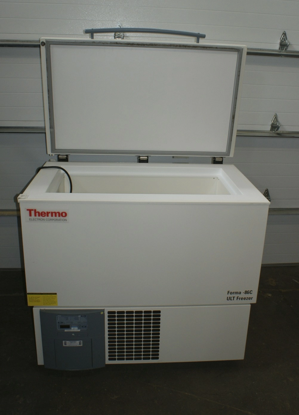 Thermo Forma Ultralow Freezer Thermo Forma 710 Series Thermo 710 Series ULT Freezer Ultralow -86C Freezer Chest type 6.7 cu.