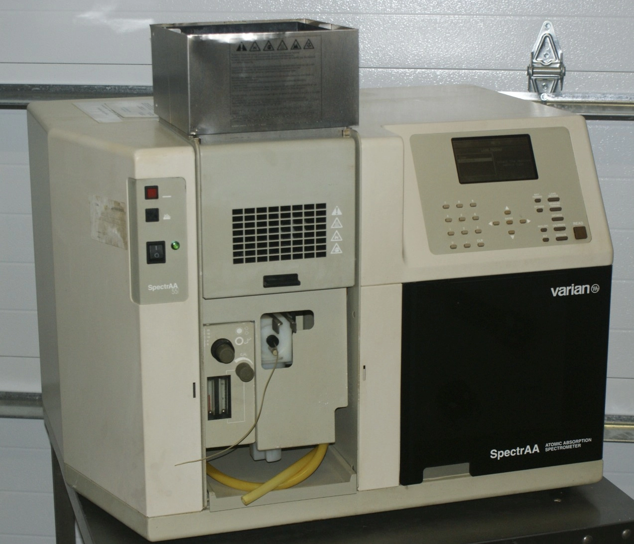 Varian SpectrAA 55 series double beam Atomic Absorption Spectrometer SpectrAA 55 used