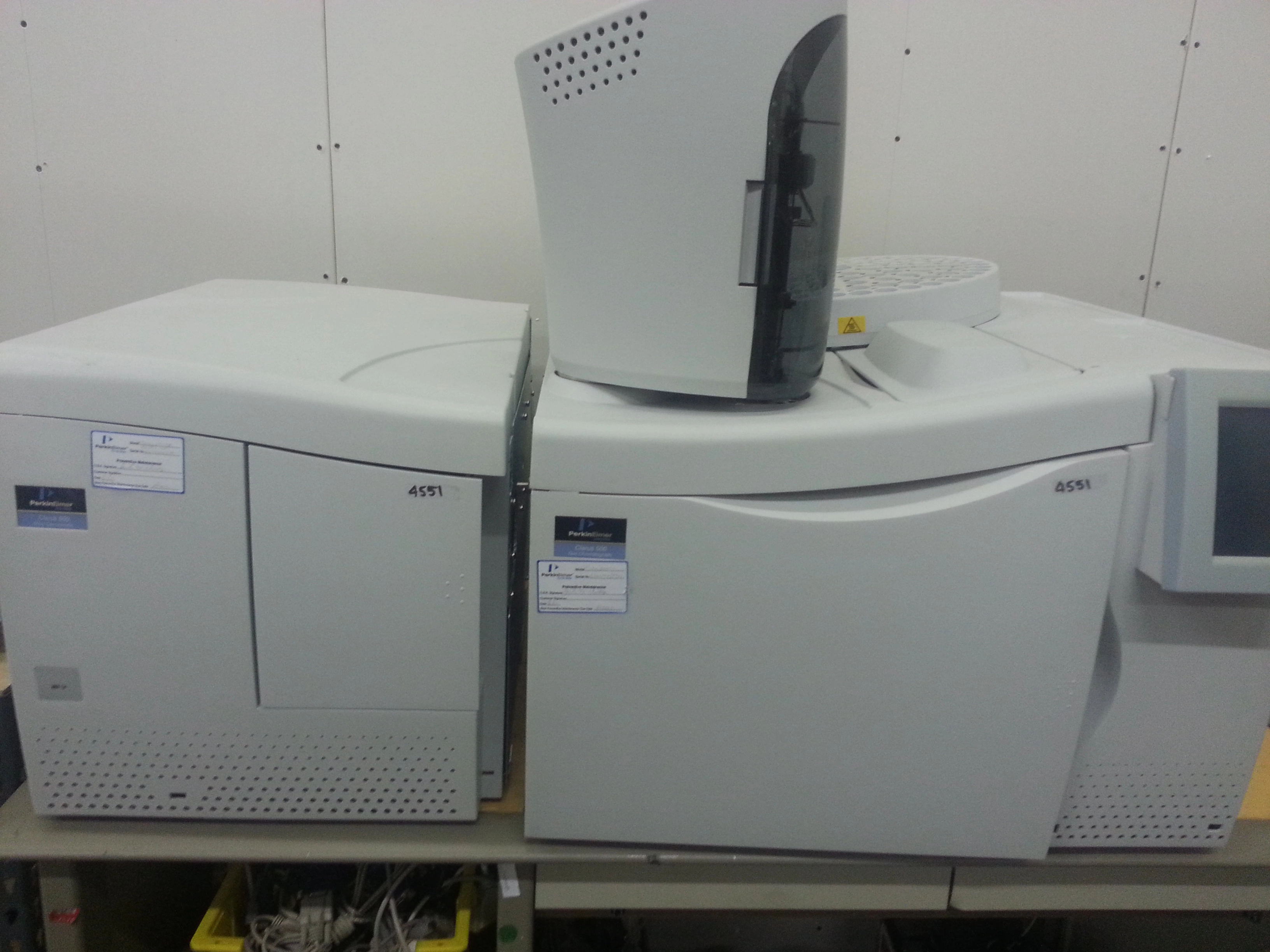 Perkin Elmer CLARUS MASS SPECTROMETER with Perkin Elmer CLARUS GAS CHROMATOGRAPH with Perkin Elmer HS-110 HEADSPACE SAMPLER System Perkin Elmer GC-MS System