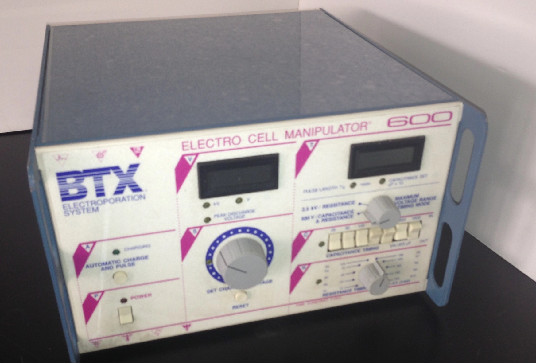 BTX Electro Cell Manipulator 600 BTX ECM-600 Electro Cell Manipulator used nice
