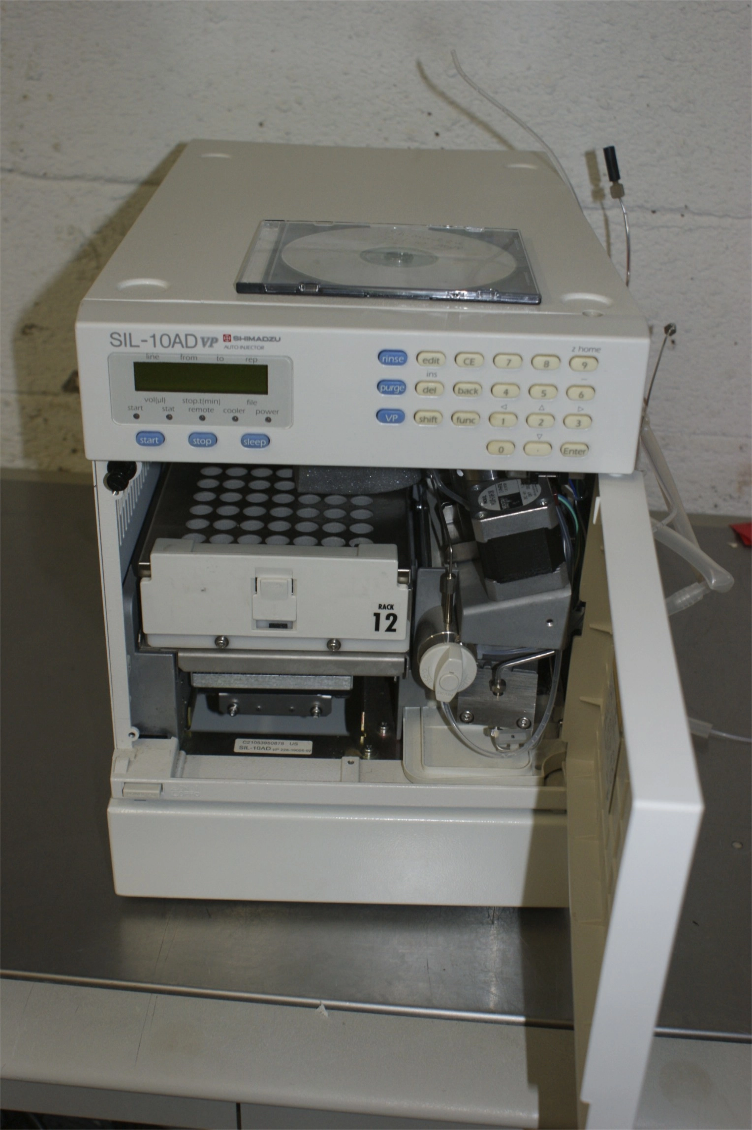 Shimadzu Autosampler Shimadzu SIL-10ADvp autosampler with Cooling Shimadzu Series SIL-10ADVP AUTOSAMPLER for HPLC, Refurbishe