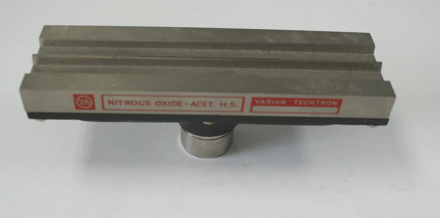 Varian Nitrous Oxide - ACET. H.S. Varian Techtron AA Flame Head Varian Fame Head for AA used very nice