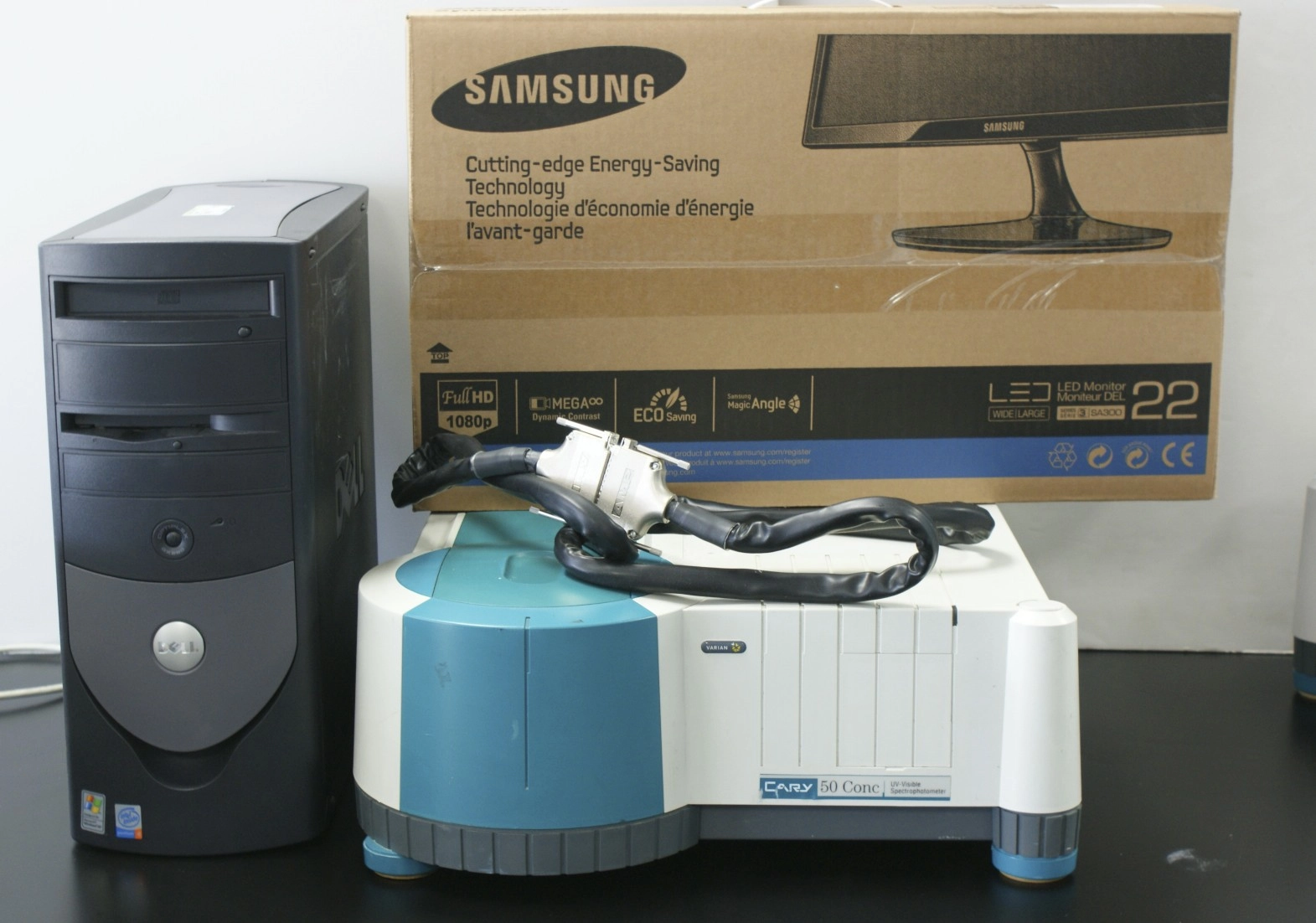 Varian CARY 50 Conc Agilent Varian CARY 50 CONC UV-VIS Spectrophotometer Varian Spectrophotometer