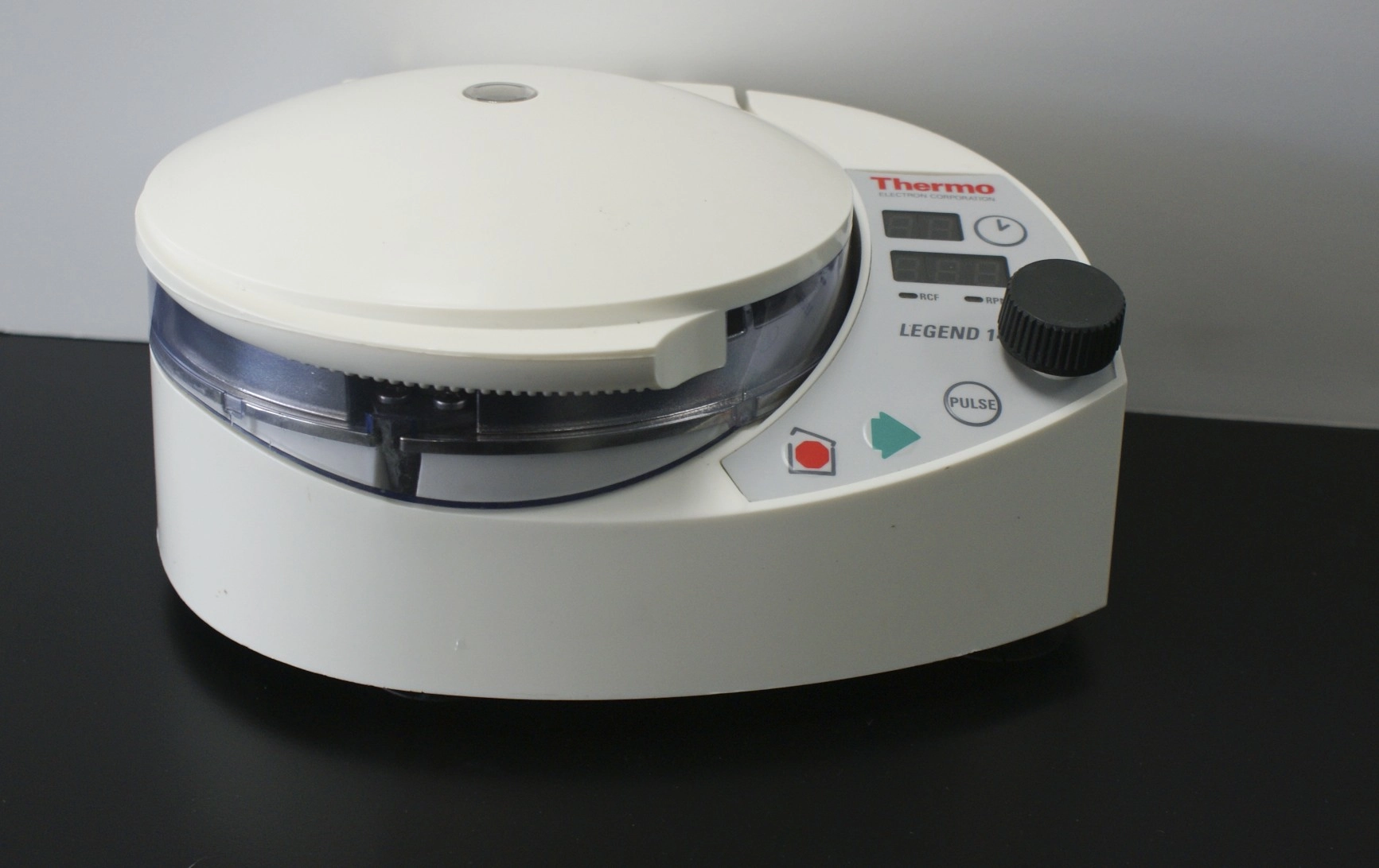 Thermo Scientific Sorvall Legend 14 Personal Microcentrifuge used very nice condition