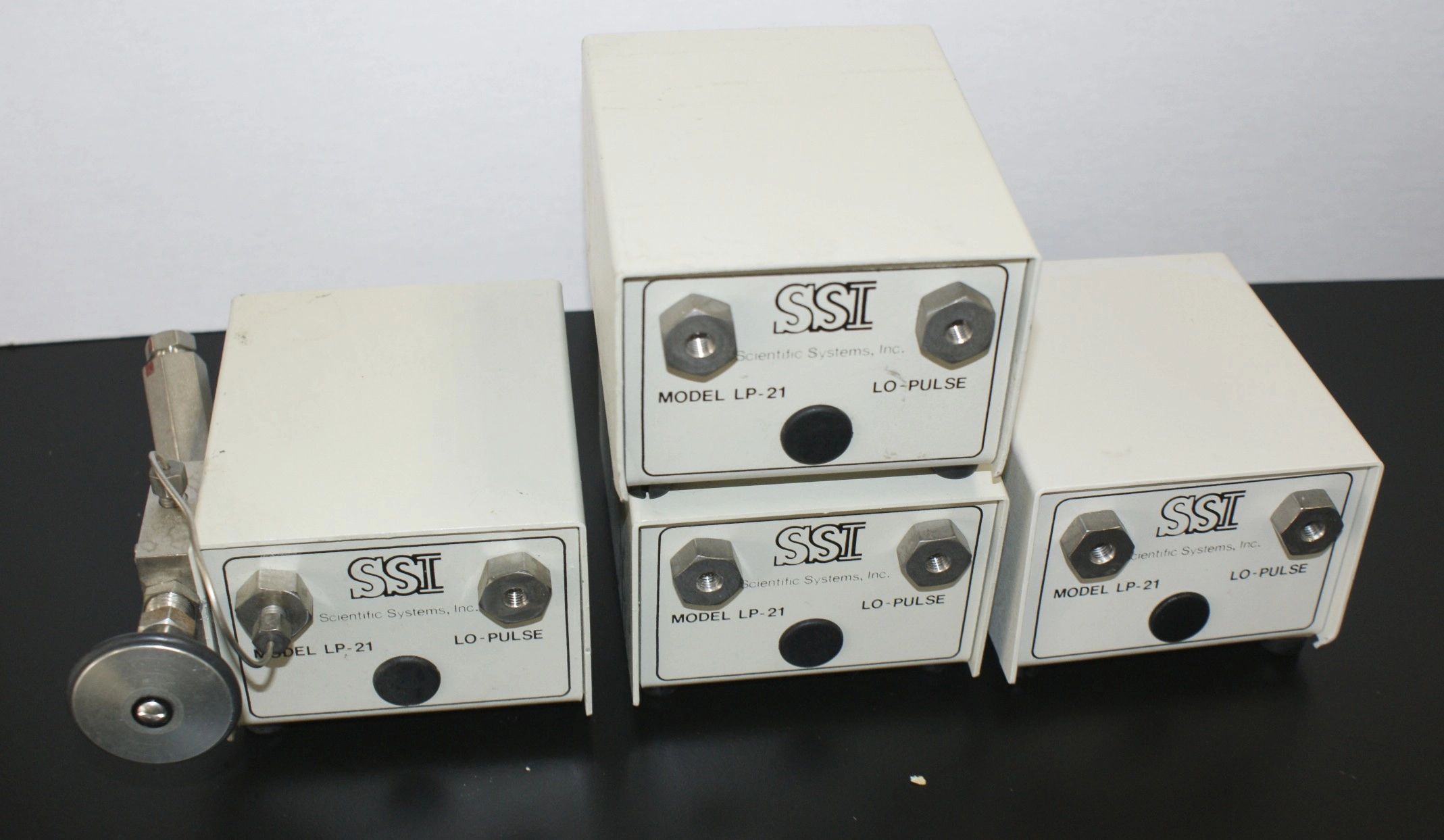 SSI LP-21 Pulse Dampner Scientific Systems LP-21 Pulse Dampner