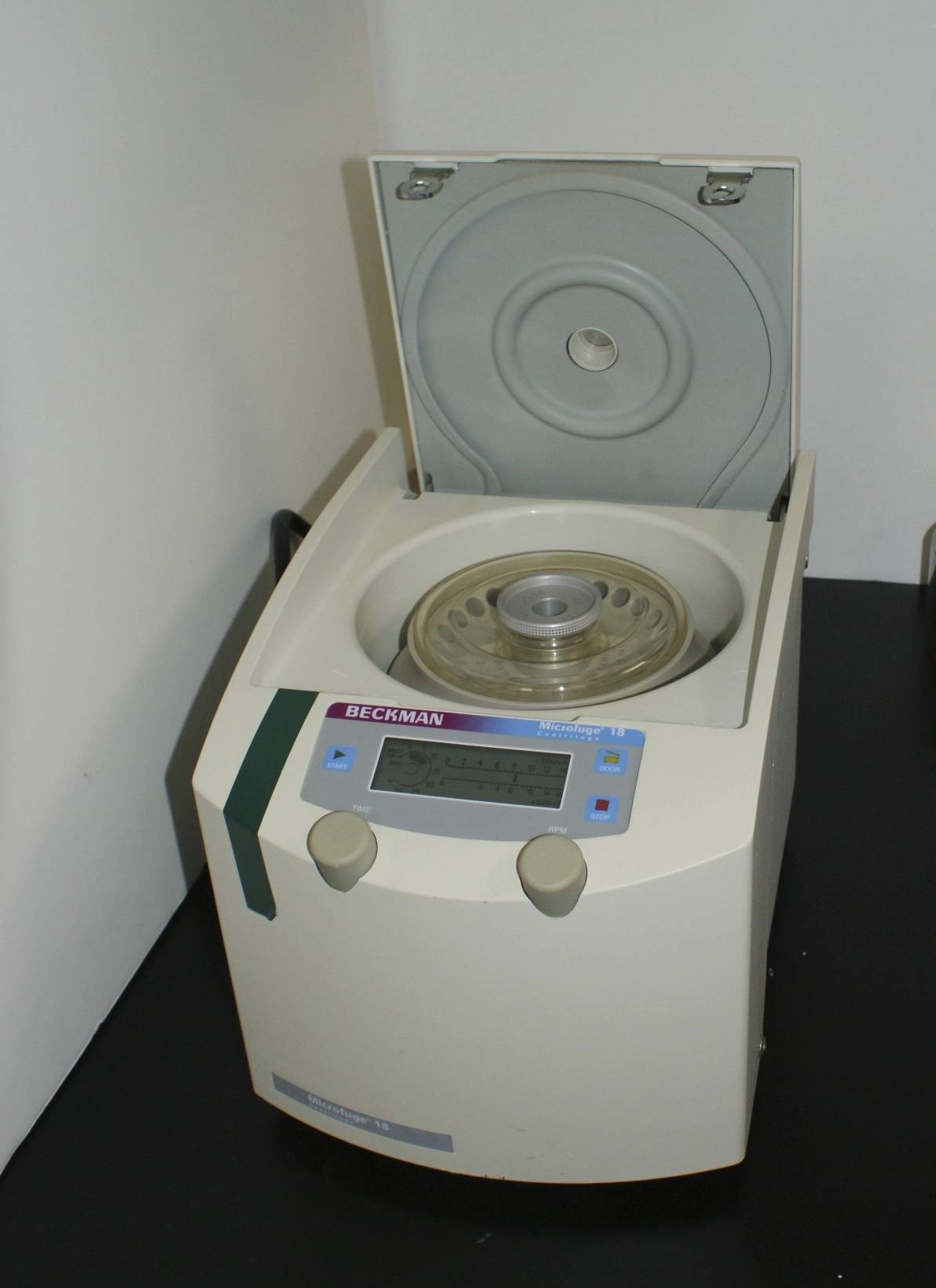 Beckman Coulter Microfuge 18 Microcentrifuge