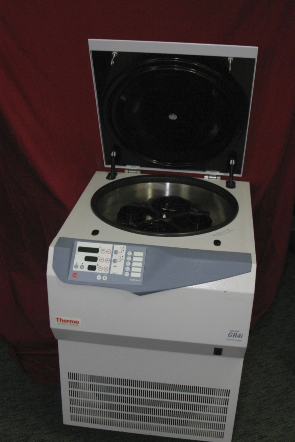 Thermo GR4i Jouan G4i Centrifuge with 4 swing bucket rotor, Thermo GR4i Jouan  G4i Centrifuge with 4 swing bucket rotor