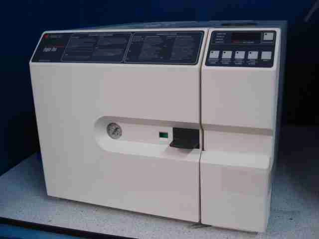 Aamsco Eagle 10 Model E10AP Autoclave