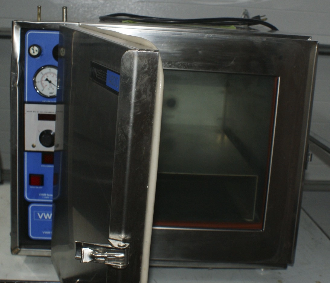 VWR Model 1430D Microprocessor Controlled Vacuum Oven VWR 1430D Vacuum Oven VWR 1430-D Digital Vacuum Oven used nice