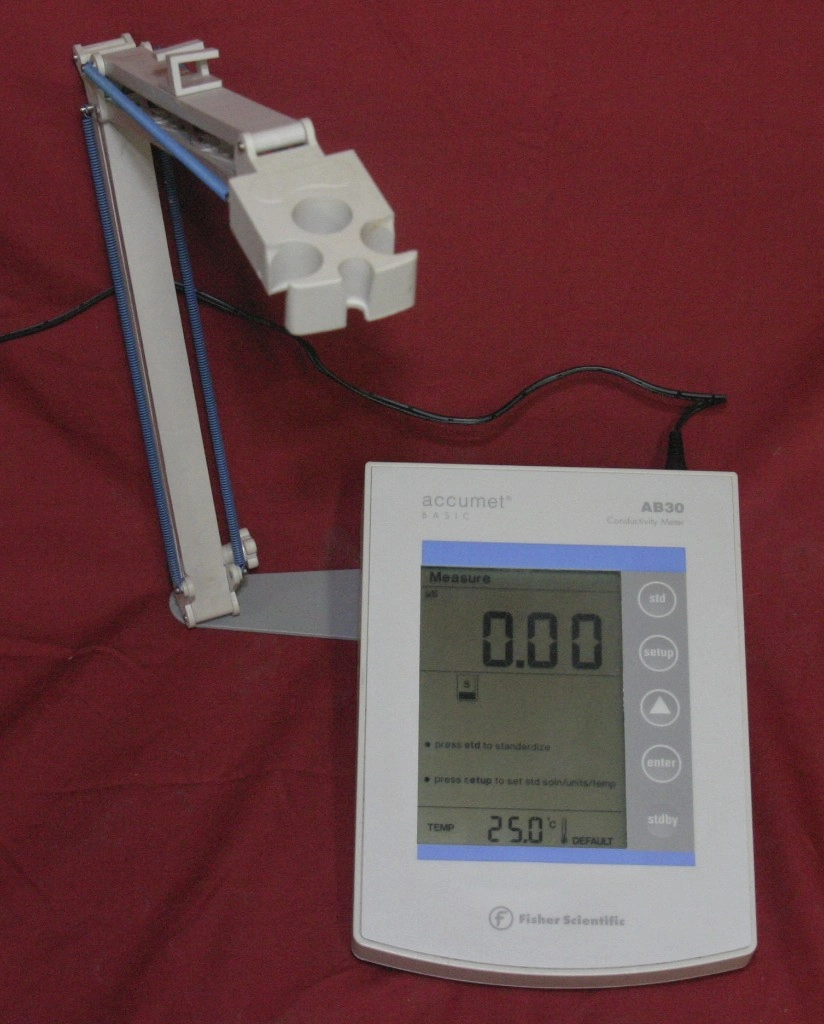 Fisher Scientific Accumet Basic AB30 Conductivity Meter with power adapter