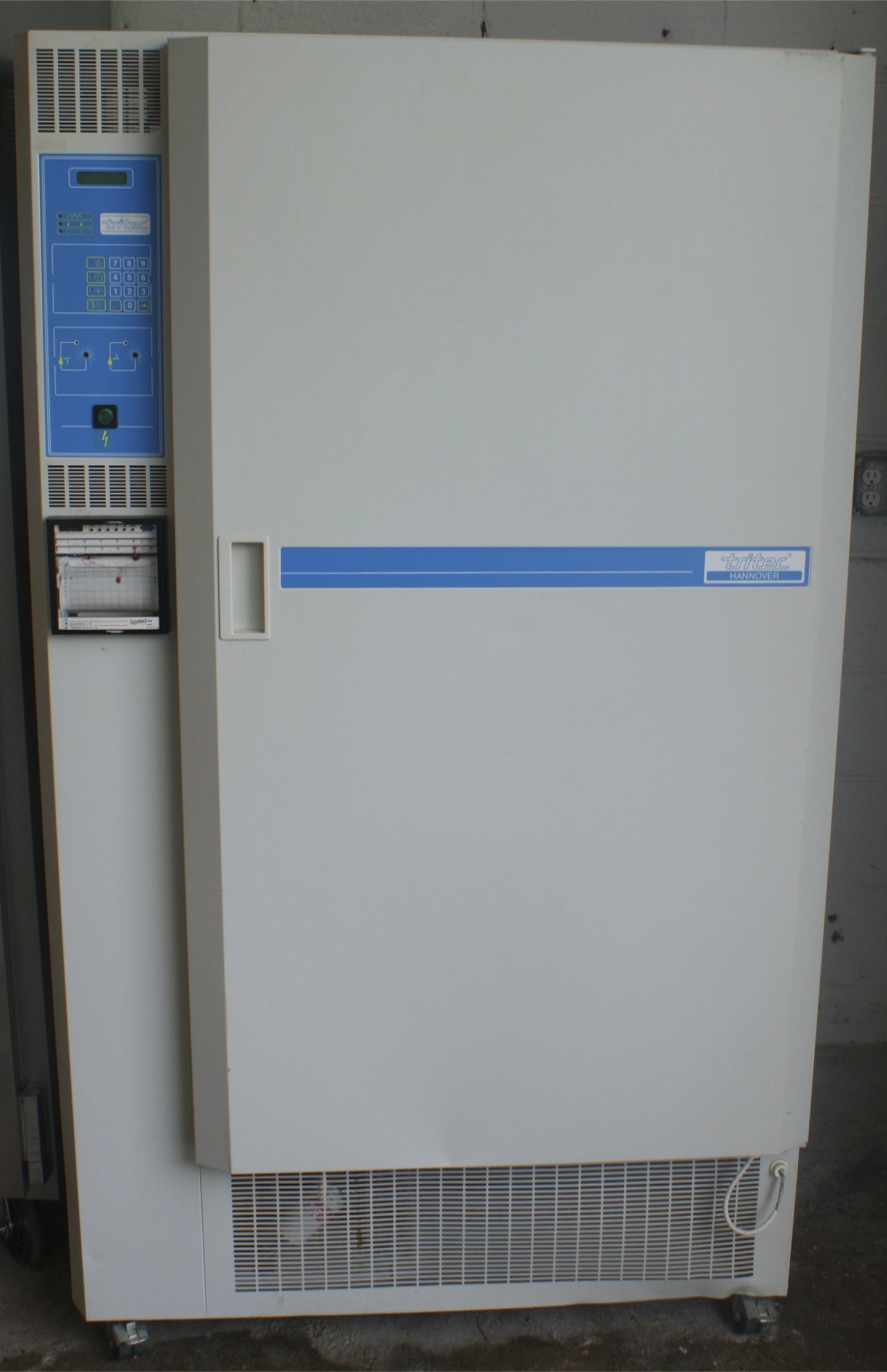 Tritec Hanover Humidity Refrigerator KBP6395F - $490 USD