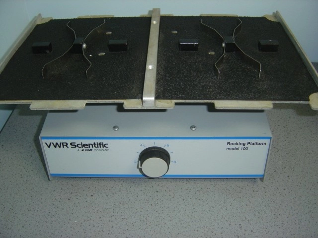VWR Rocking Platform Model 100 Plate Shaker 8