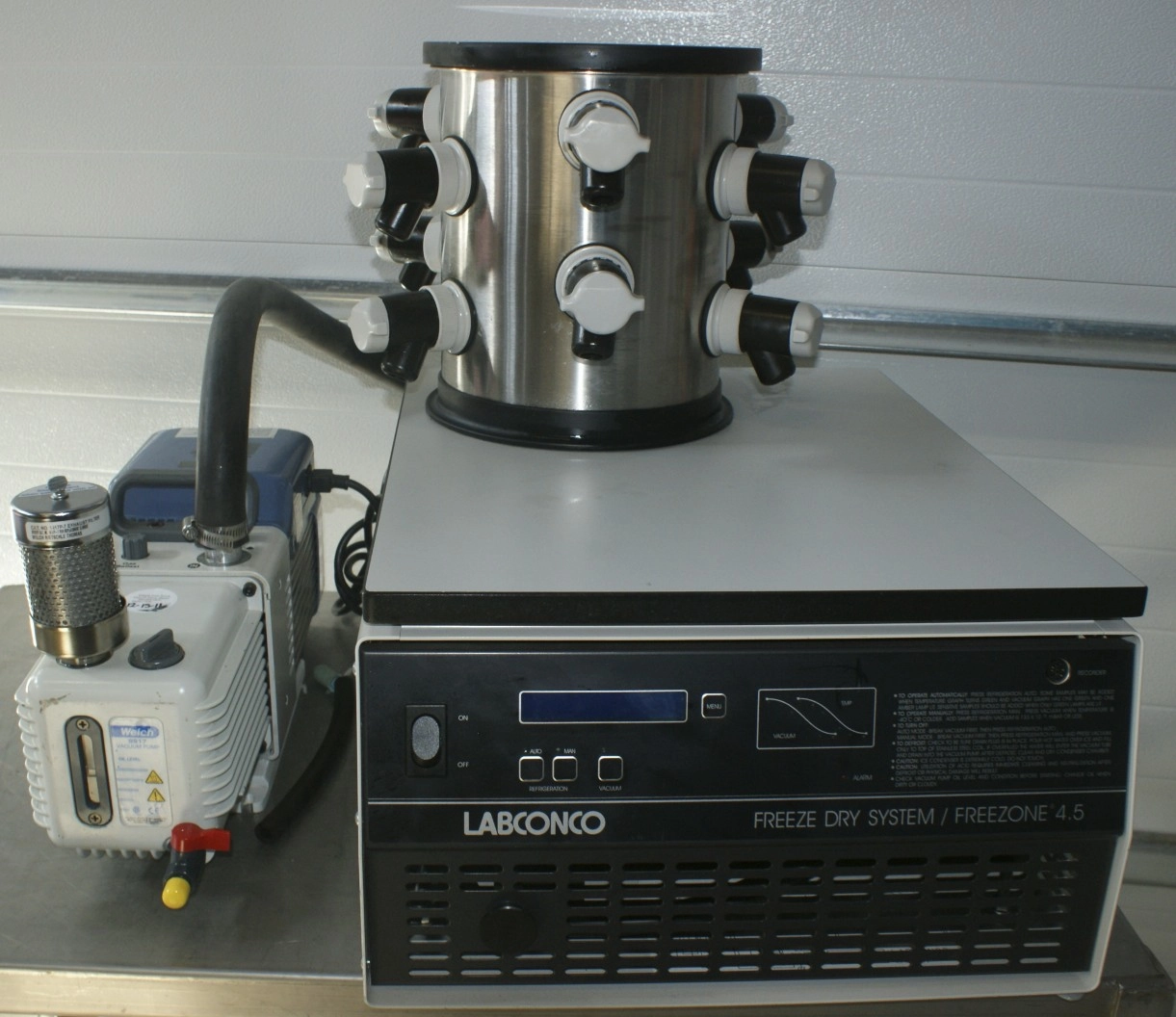 Labconco Freezone 4.5 Freezer Dry System with Edwards RV-5 Vacuum Pump Labconco 7750000 Freeze Dryer Labconco Benchtop Freeze