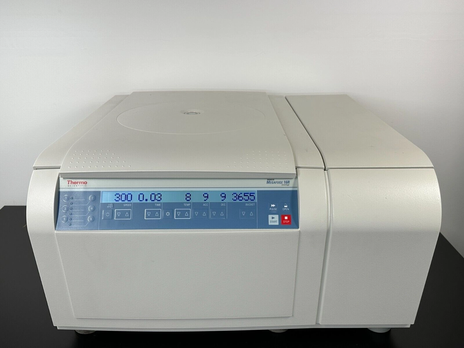 Thermo Heraeus Megafuge 16R Refrigerated Centrifug