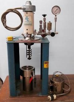 AUTOCLAVE ENGINEERS, 500 ML STIRRING PRESSURE REACTOR ZIPPER CLAVE STAND MOUNTED WITH INNER COOLING 