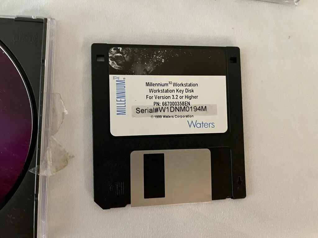 Waters Millenium 32 workstation 3.2 Software + KEY + MANUALS