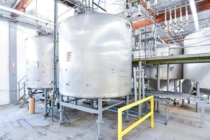 1,500 Gallon Jacketed S.S. Tank