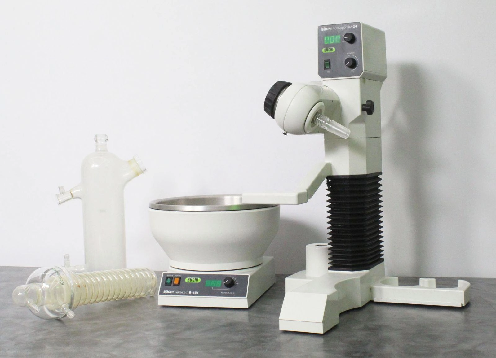 Buchi R134 Rotavapor Rotary Evaporator with B481 Water Bath