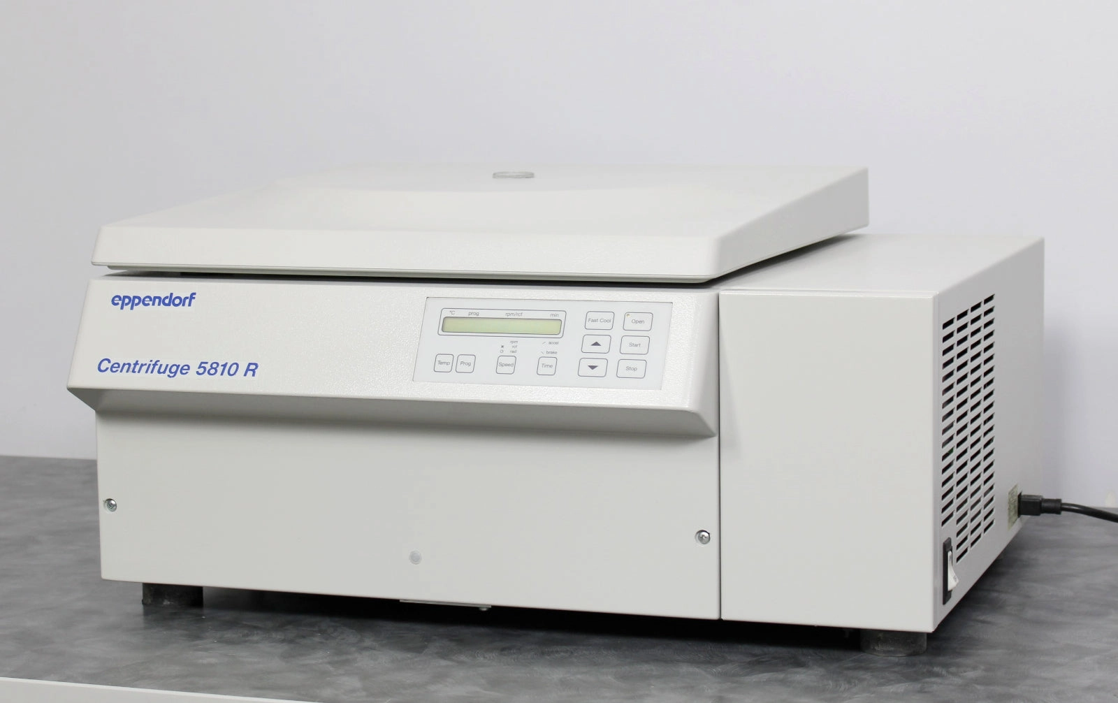 Eppendorf 5810R Refrigerated Benchtop Centrifuge &amp; 120-day Warranty