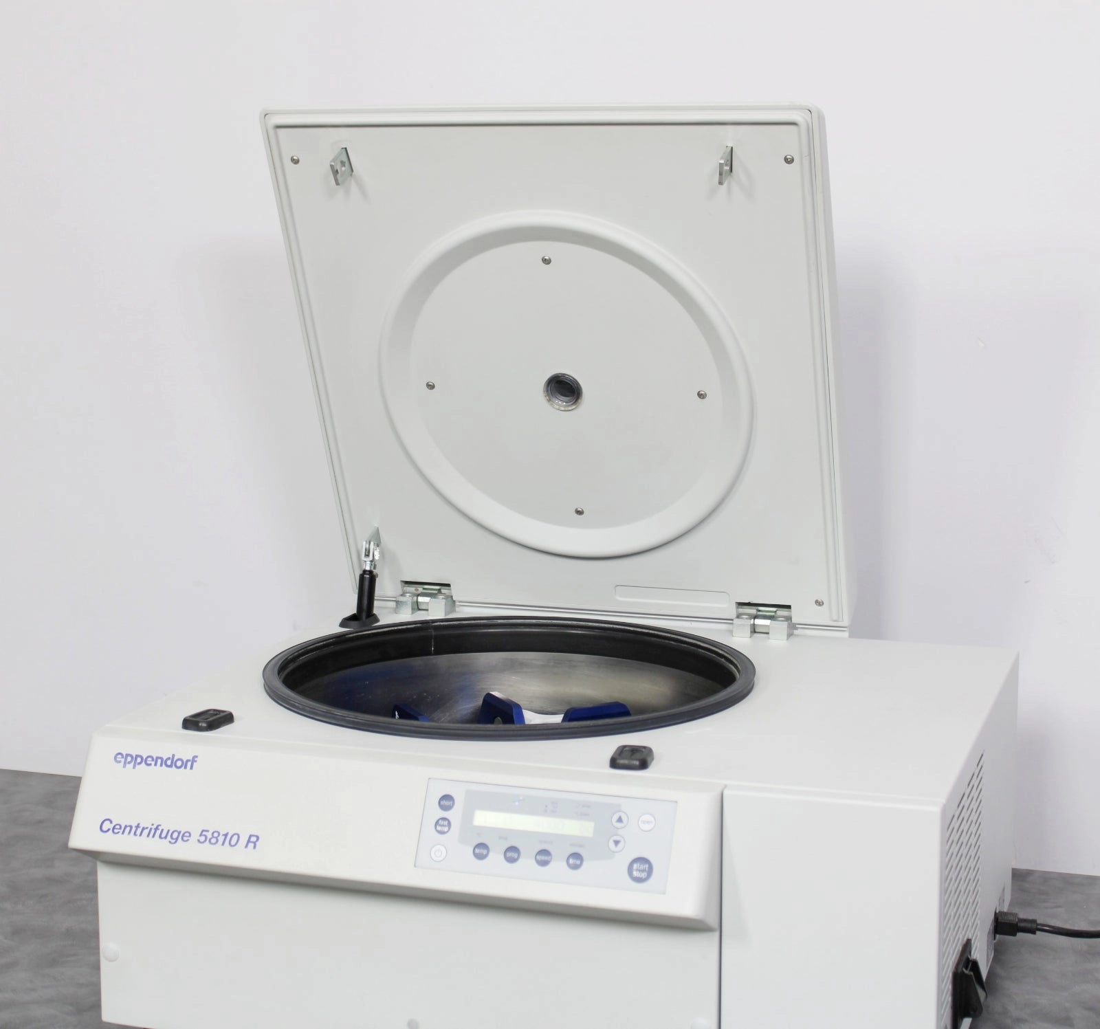 Eppendorf 5810R Refrigerated Benchtop Centrifuge with A-4-81 Swing ...