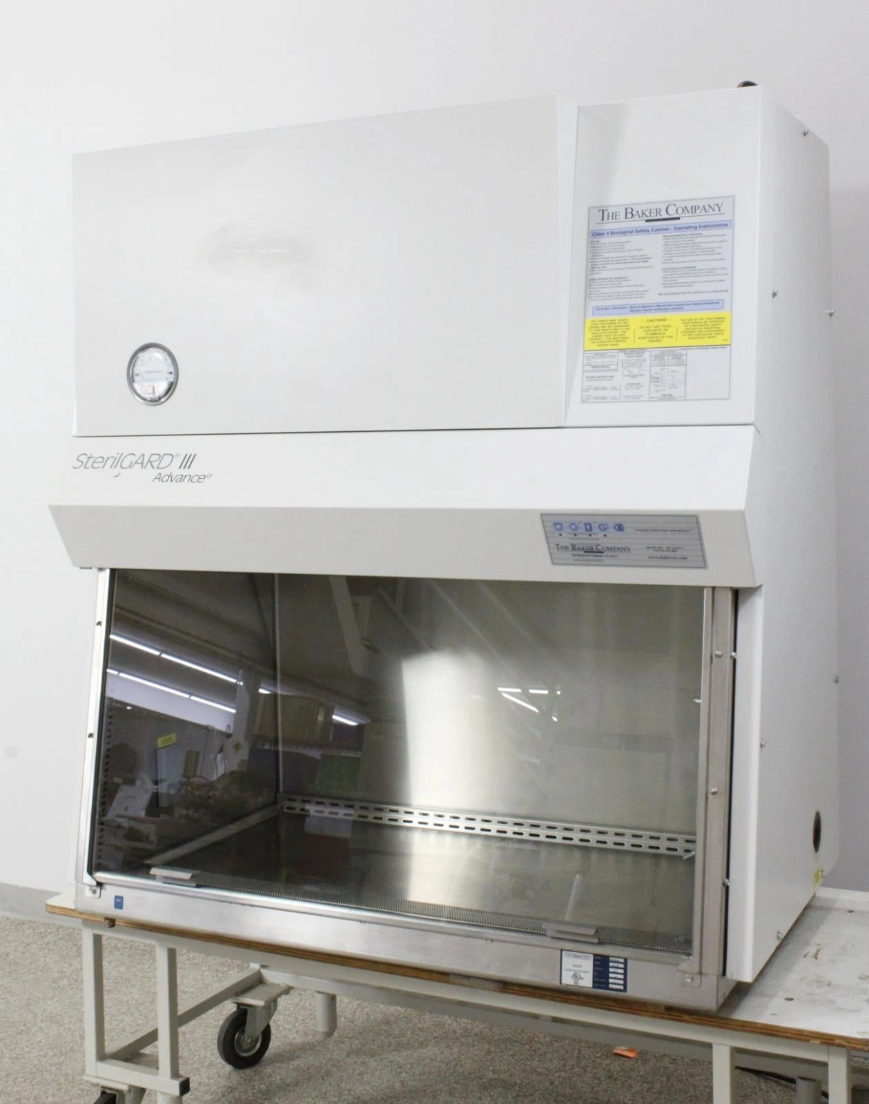 TBC SG403A SterilGARD III Advance Biological Safety Cabinet &amp; 90-Day Warranty