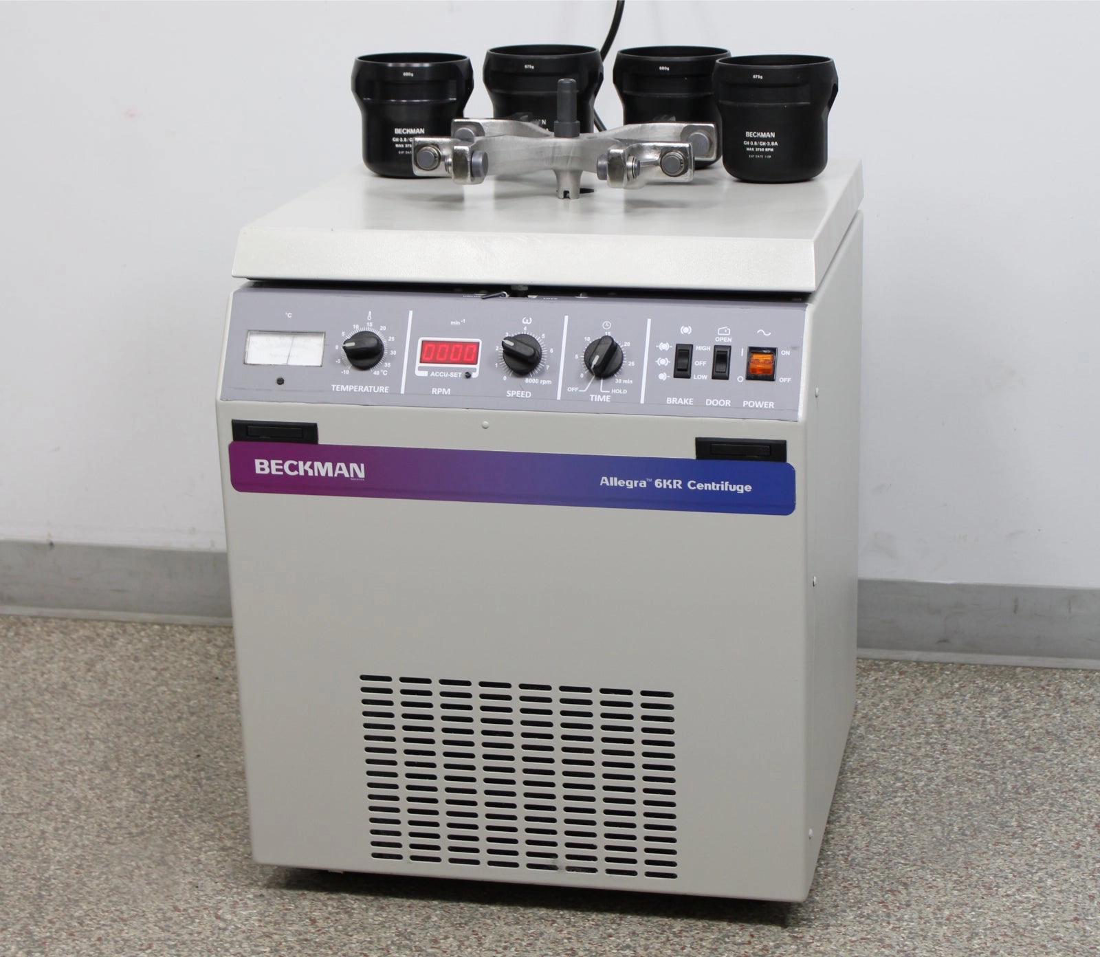 Beckman Allegra 6KR Kneewell Refrigerated Centrifuge 366830 w/ GH-3.8 Rotor