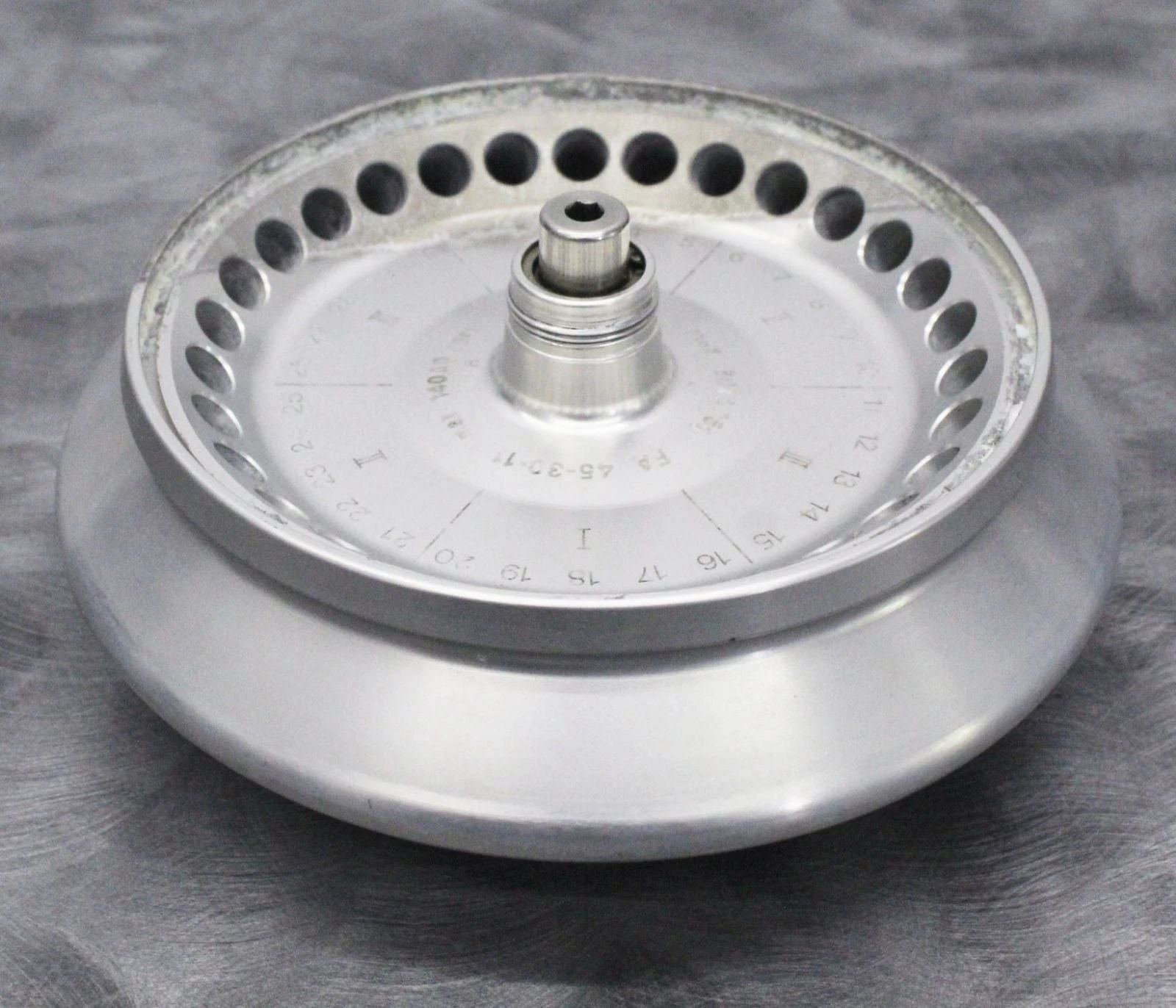 Eppendorf FA 45-30-11 Centrifuge Fixed Angle Rotor 30 x 1.5-2mL - No Lid